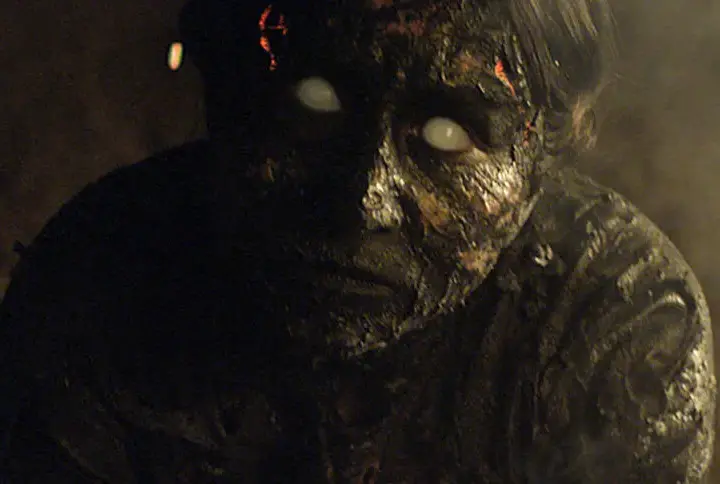 Najlepsze horrory o zjawiskach paranormalnych: Top 10 filmów