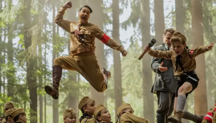 Film Jojo: Kontrowersyjna komedia o nazizmie, która wzrusza