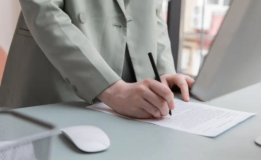  Oglądaj najlepsze włoskie seriale kryminalne online