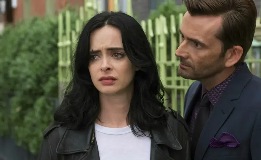 Jessica Jones: Opinie, Recenzje i Oceny Kontrowersyjnego Serialu